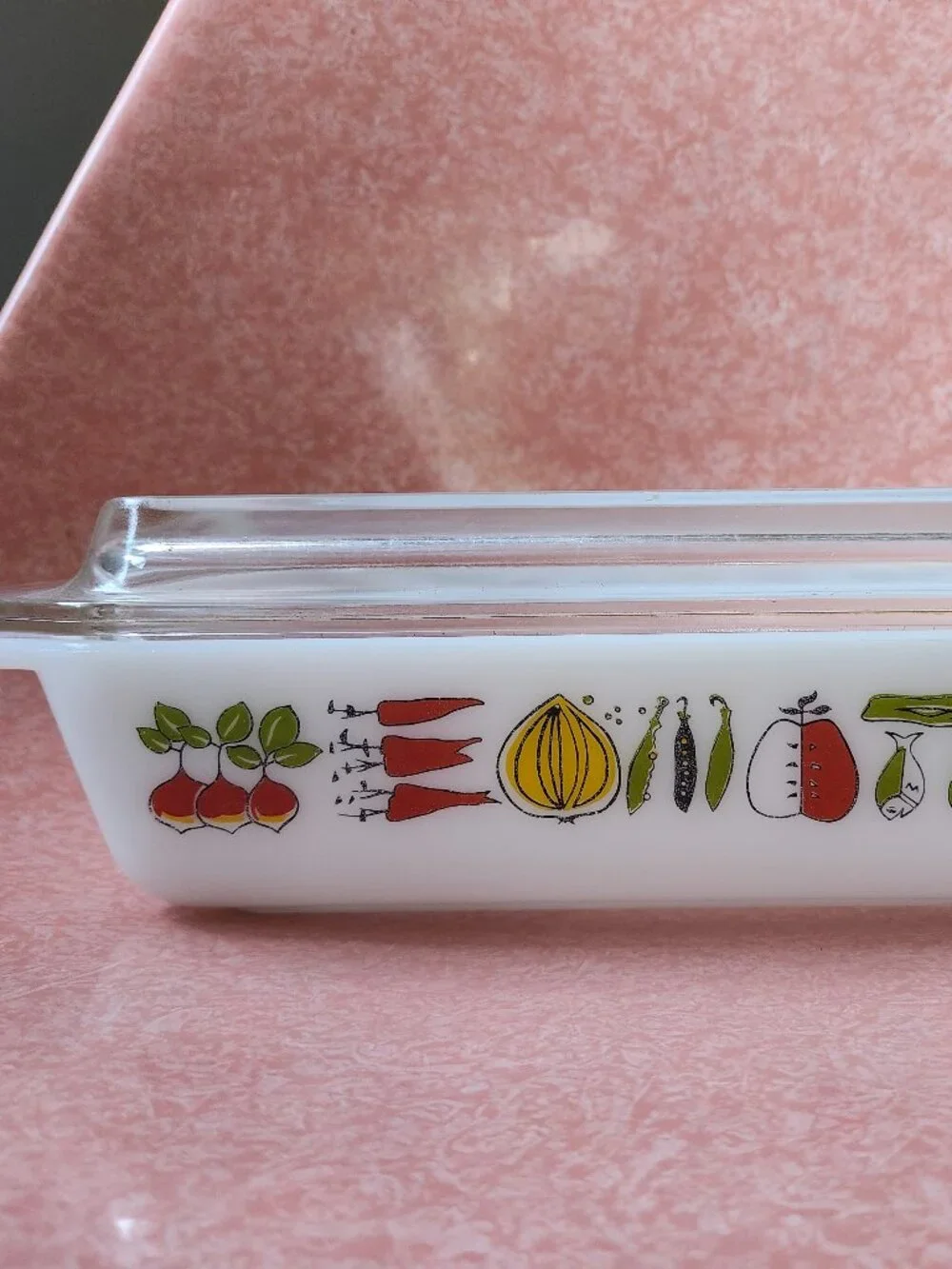 Pyrex j a j harvest vegetable casserole dish with lid